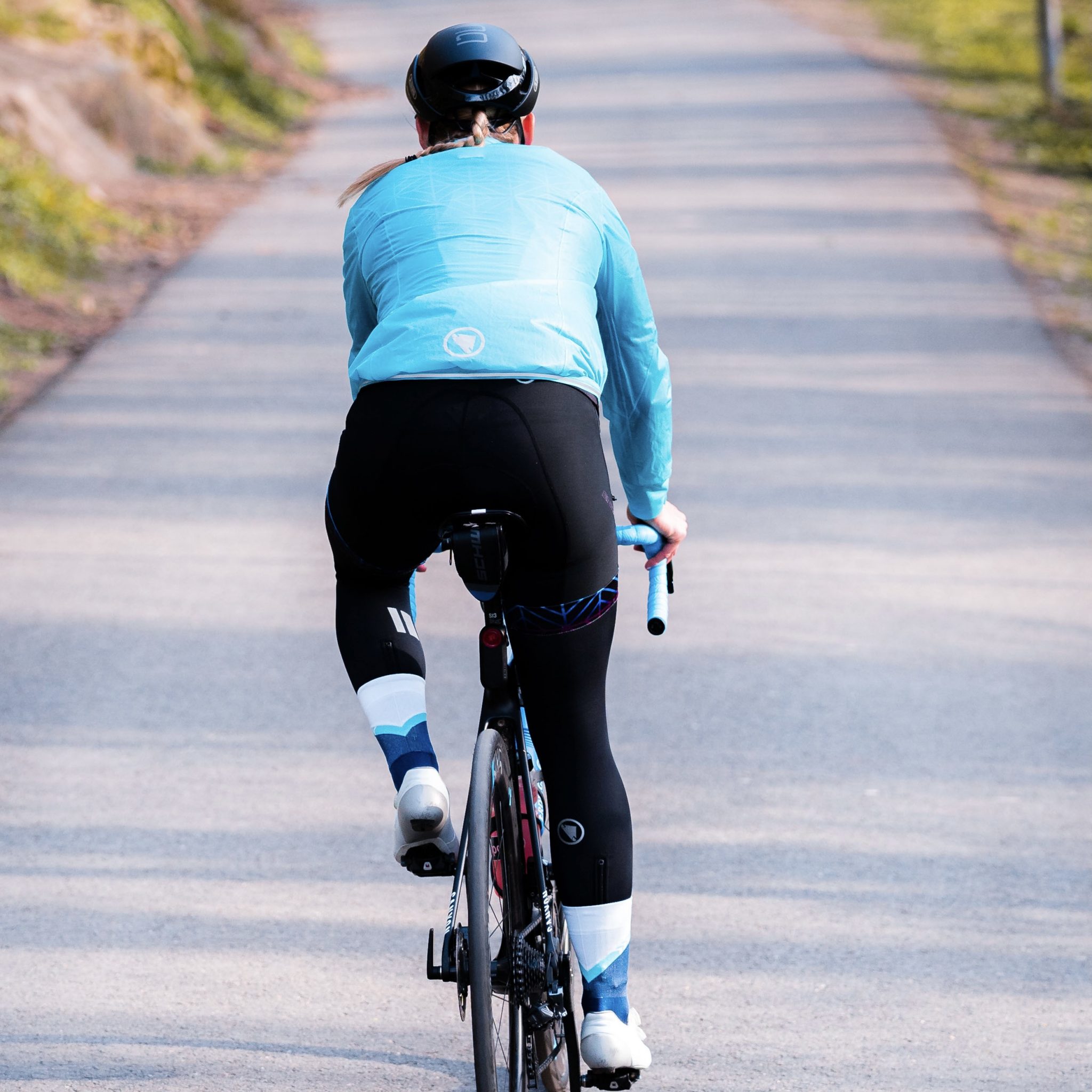 Daniela Bleymehl x Incylence Neue PerformanceSocken Daniela